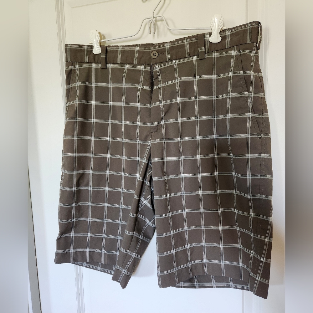 Men's Nike Golf shorts 34